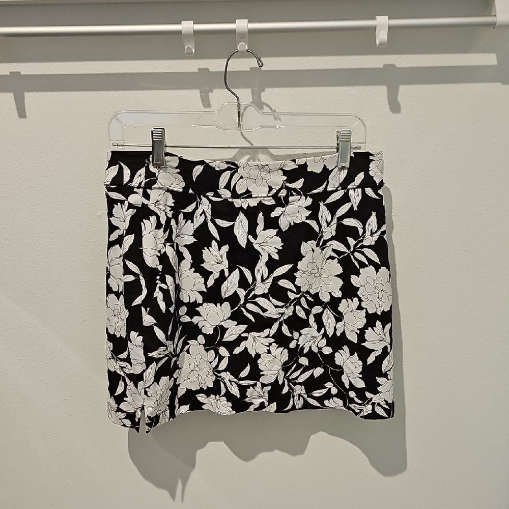 Tommy Bahama Black and White Floral Mini Skirt